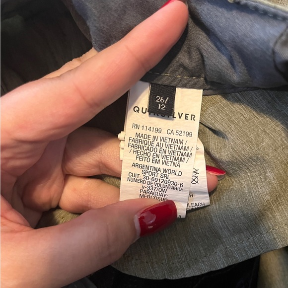 Quiksilver Boys Amphibian Water Resistant Shorts sz 12 - Picture 9 of 9